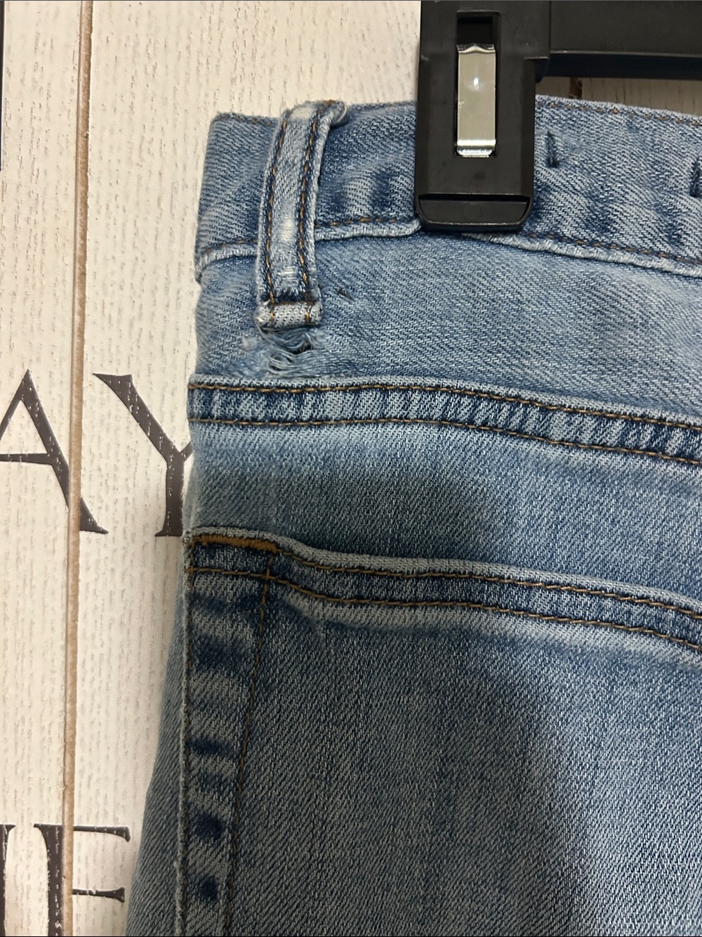 J Crew mercantile flex straight leg Men's Lightwash Jeans, size 32/30 - Picture 7 of 8